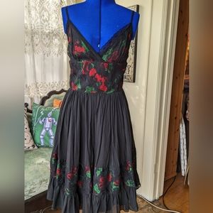 Gorgeous Betsey Johnson rose and lace dress sz 4